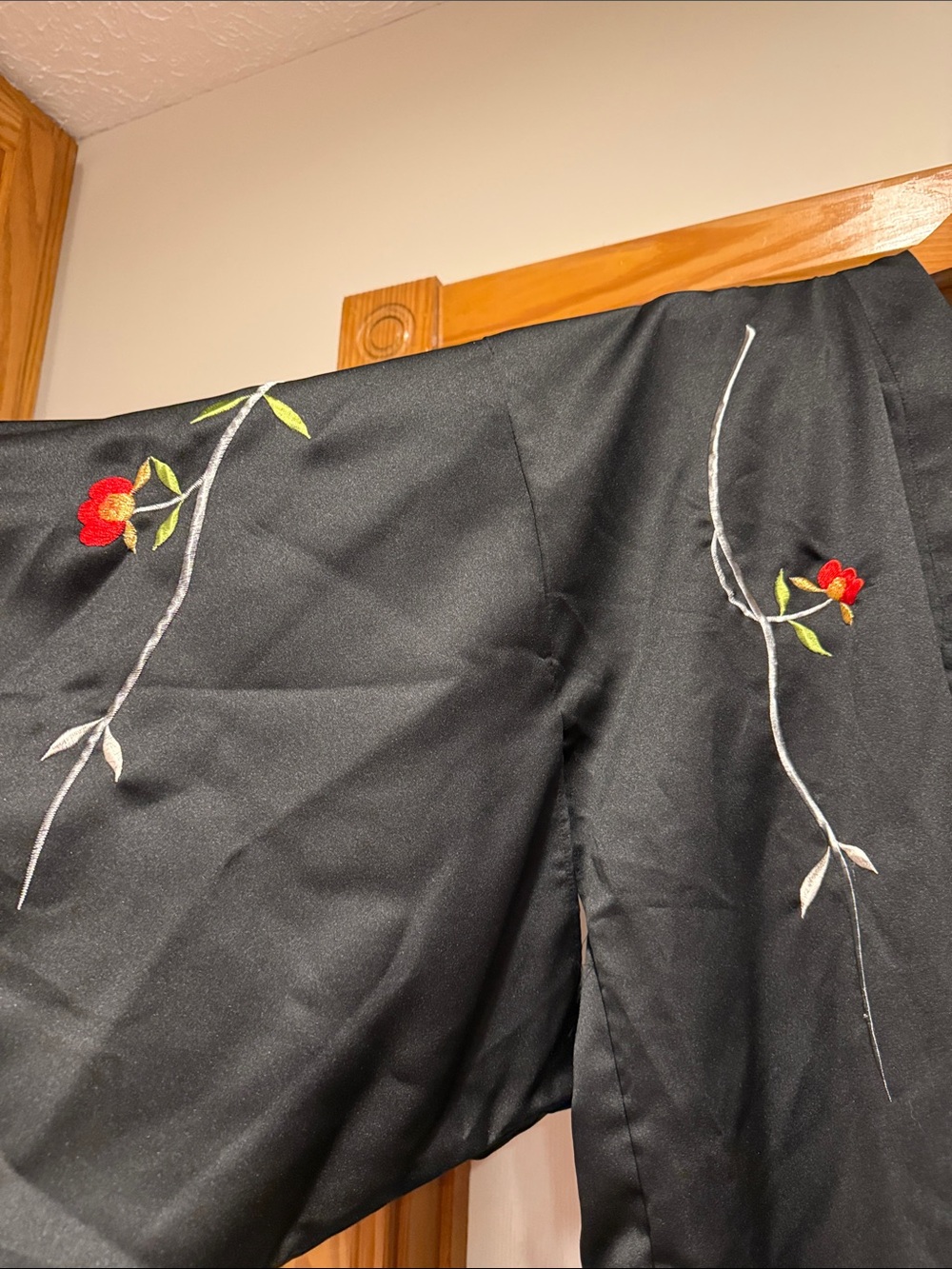 Black Embroidered Women's Kimono - Brand Unknown - Picture 7 of 8
